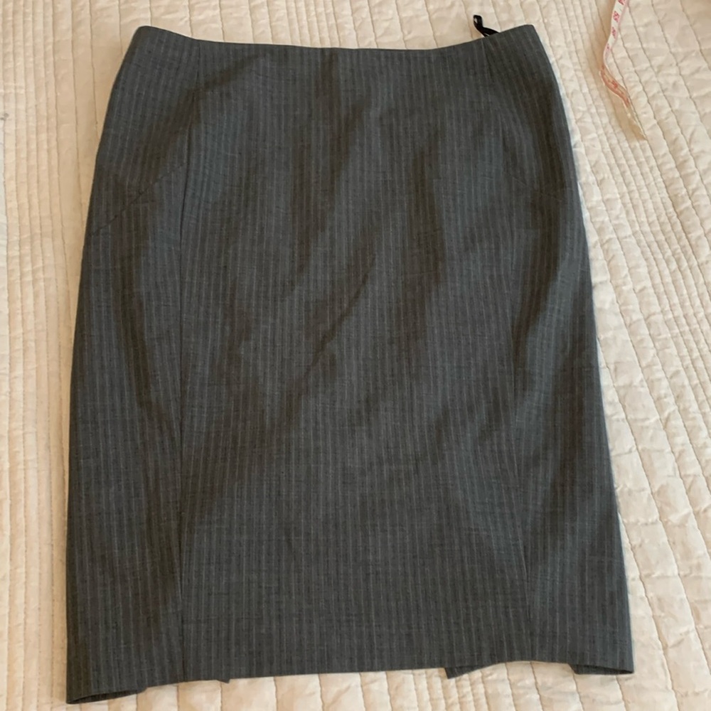 Club Monaco Gray Pin Stripe Pencil Skirt Size 10